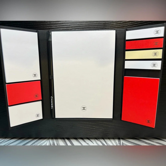 NIB CHANEL LA Collection Stationery Set - Picture 7 of 9